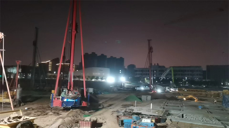 6513ebec9ae8b.jpg edff17e5063d252941143b40615569c.jpg